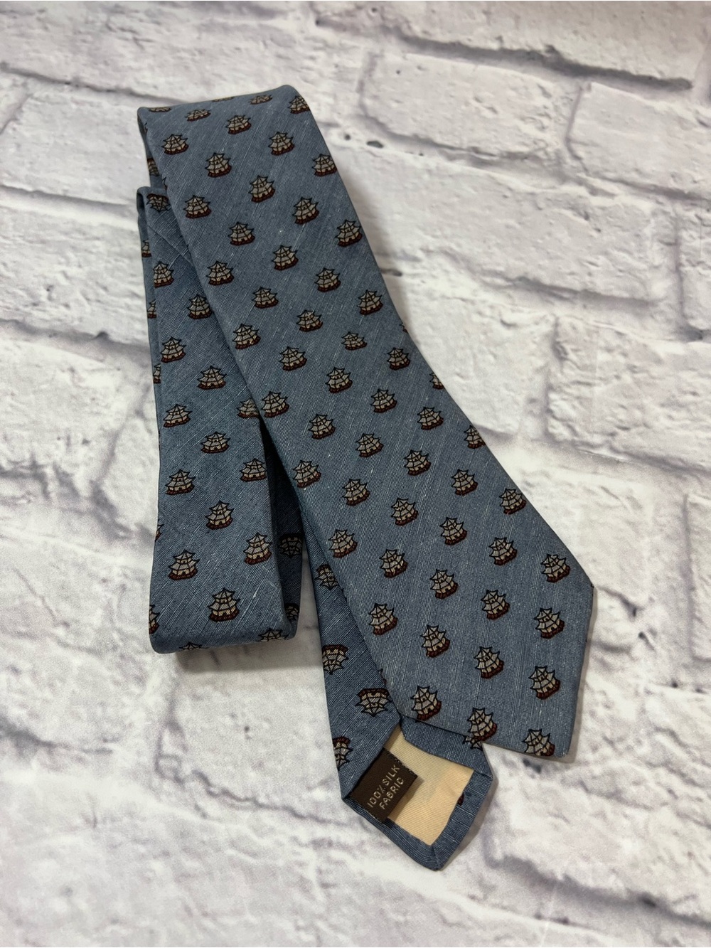 Rare Unique Blue Patterned Men's Silk Tie with Repeating Asian Pagoda Motif
